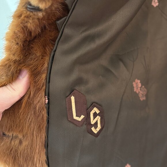 Excellent Condition Real Vintage Fur Coat - S/M - Picture 9 of 9
